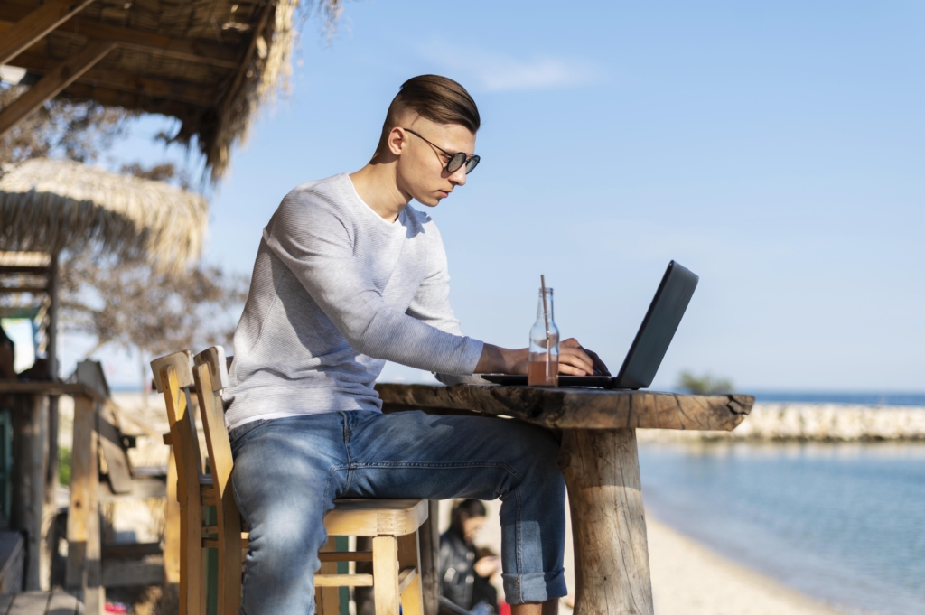 Calypso Bay Apartments: A Smart Move for Digital Nomads and Remote Workers